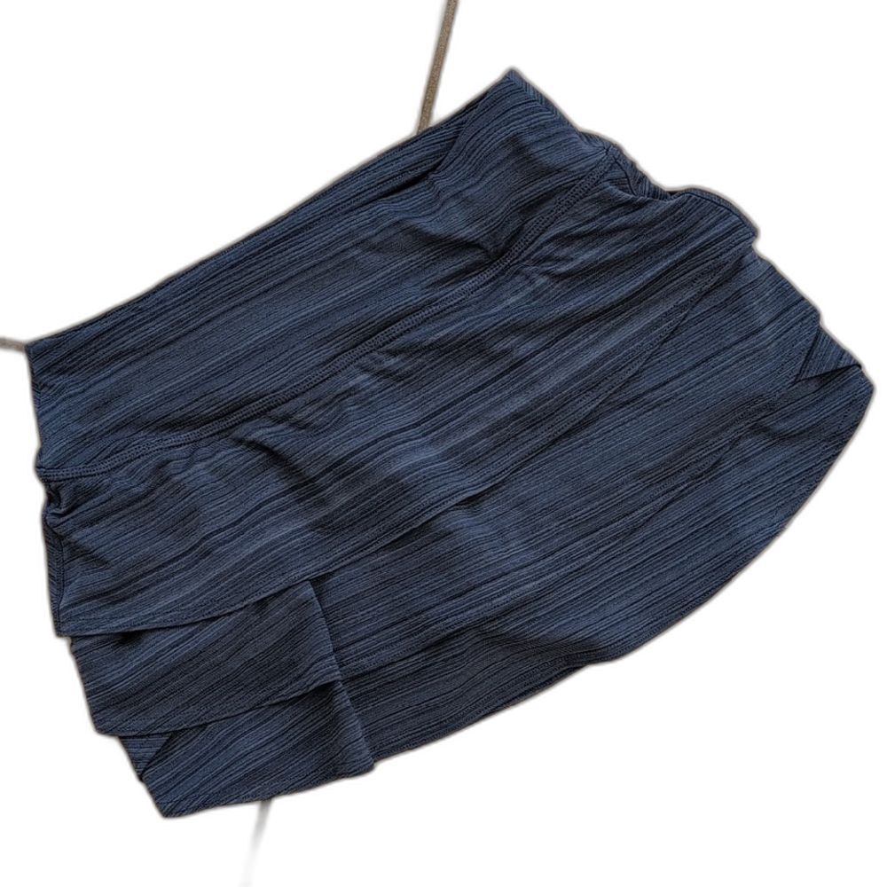 Athleta Swagger Tiered Dark Blue Mini Skirt Skort - Size XS